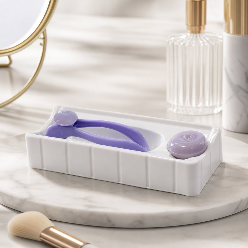 Facial hair removal device with cotton threads